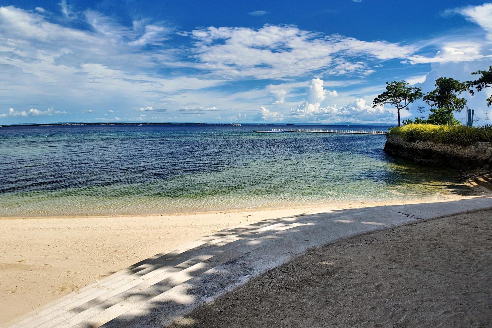 Dominiks Stylish Resort Gem Ocean View Pool Queen Bed At Tambuli 8 Floor Fast Wifi Lapu-Lapu City Exterior photo
