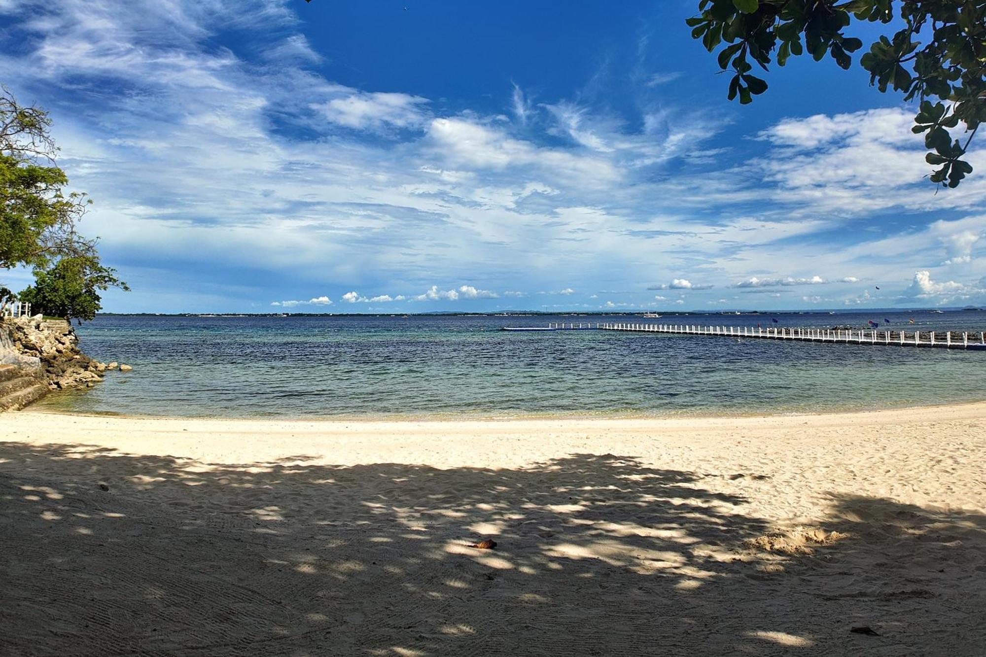 Dominiks Stylish Resort Gem Ocean View Pool Queen Bed At Tambuli 8 Floor Fast Wifi Lapu-Lapu City Exterior photo