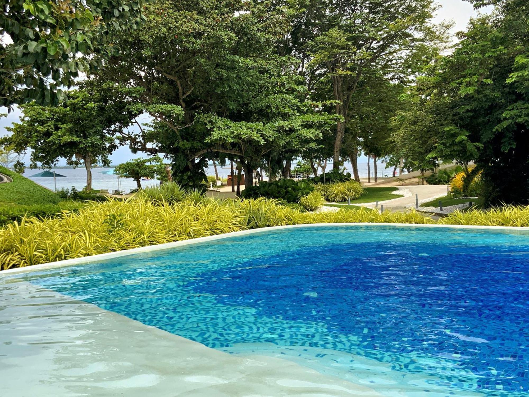 Dominiks Stylish Resort Gem Ocean View Pool Queen Bed At Tambuli 8 Floor Fast Wifi Lapu-Lapu City Exterior photo